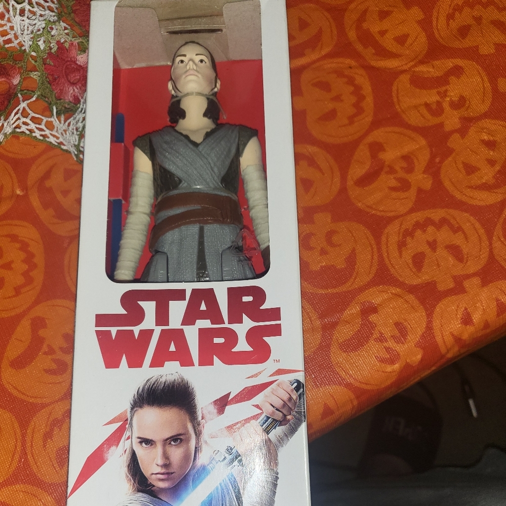 Star Wars the last jedi Rey action figure